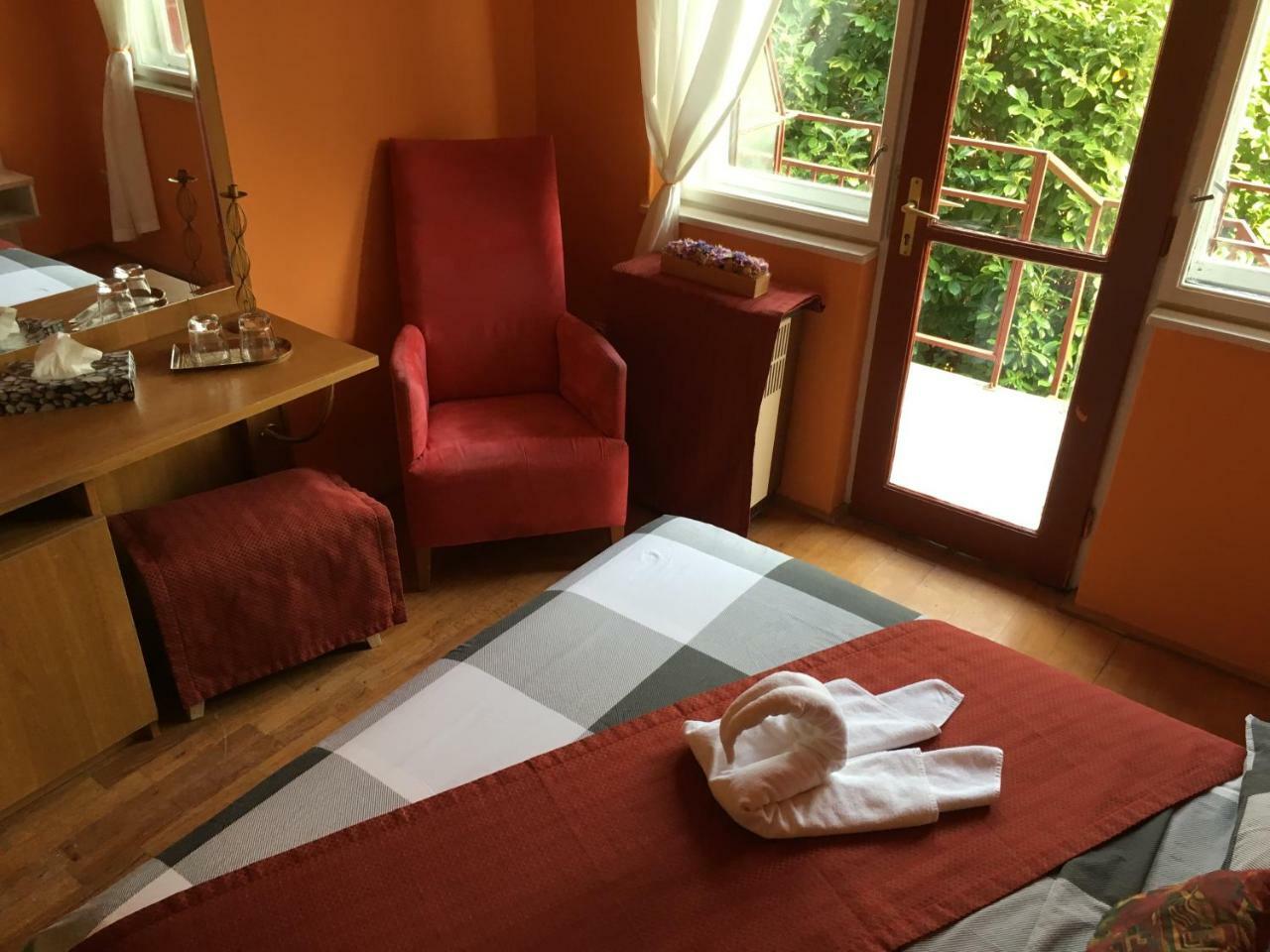 Balatoni Retro Villa Balatonfenyves Eksteriør billede